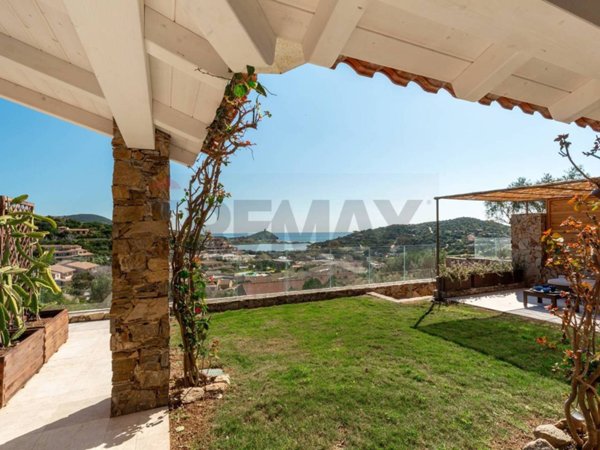 casa indipendente in vendita a Domus de Maria in zona Chia