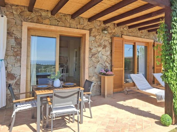 casa indipendente in vendita a Domus de Maria in zona Chia