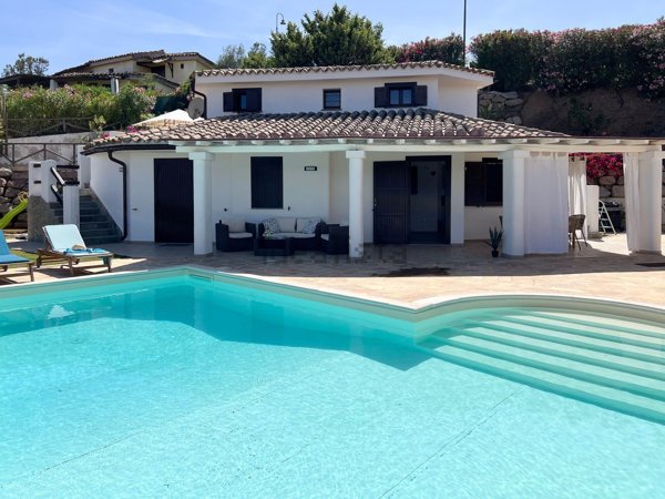 casa indipendente in vendita a Domus de Maria in zona Chia