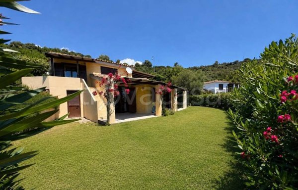 casa indipendente in vendita a Domus de Maria in zona Chia