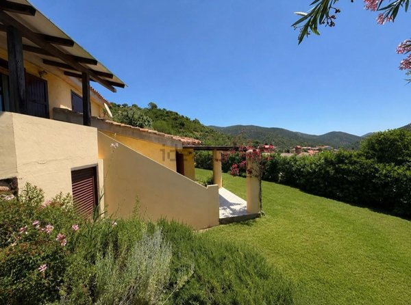 casa indipendente in vendita a Domus de Maria