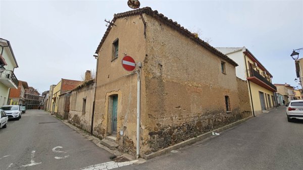 casa indipendente in vendita a Domusnovas