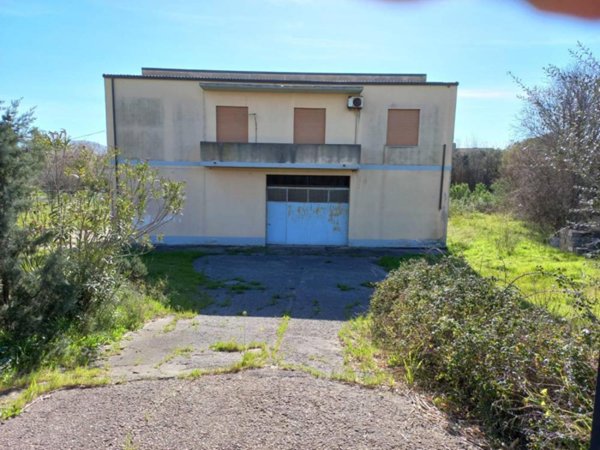 casa indipendente in vendita a Domusnovas
