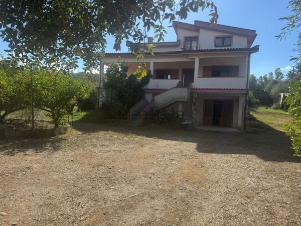 casa indipendente in vendita a Donori