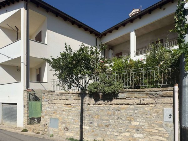 casa indipendente in vendita ad Escolca