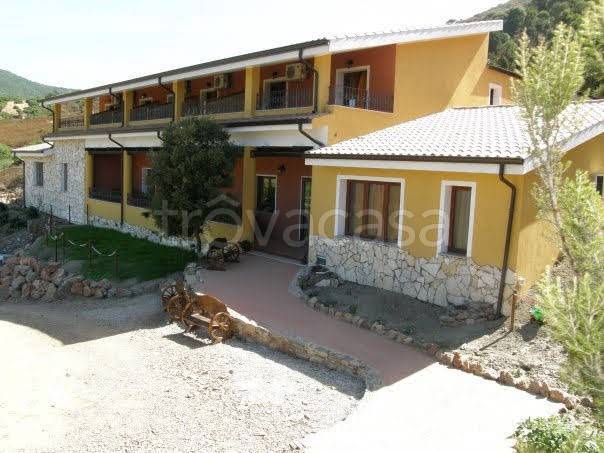 negozio in vendita a Fluminimaggiore in zona Portixeddu