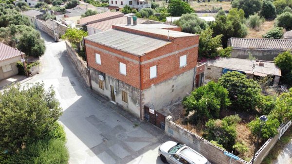 casa indipendente in vendita a Giba