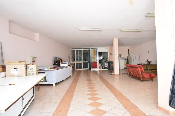 locale commerciale in vendita a Gonnesa