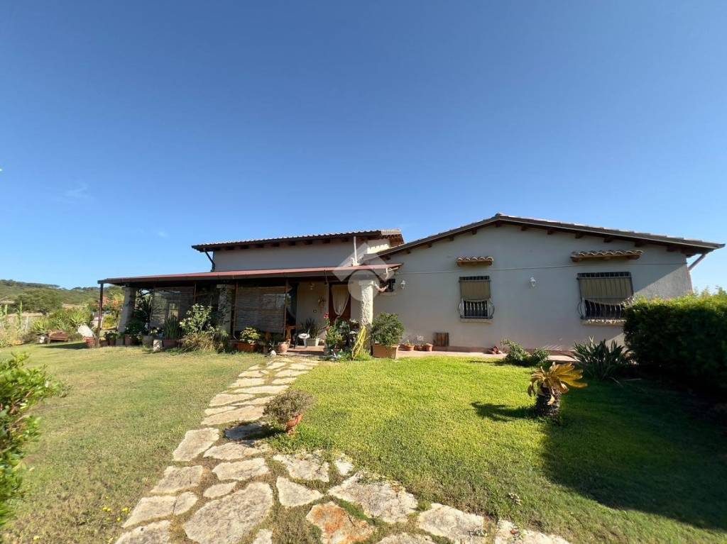 casa indipendente in vendita a Gonnesa