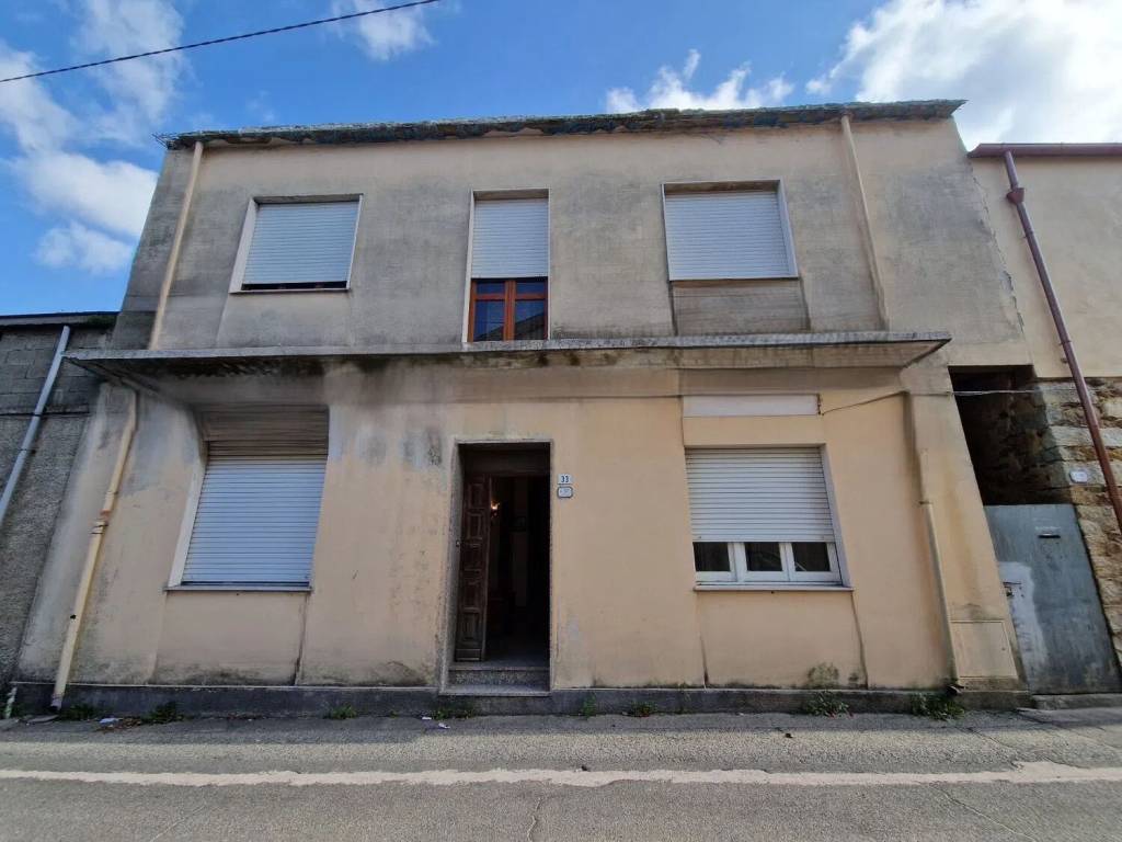 casa indipendente in vendita a Gonnosfanadiga