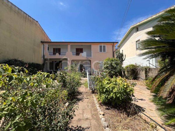 casa indipendente in vendita a Gonnosfanadiga