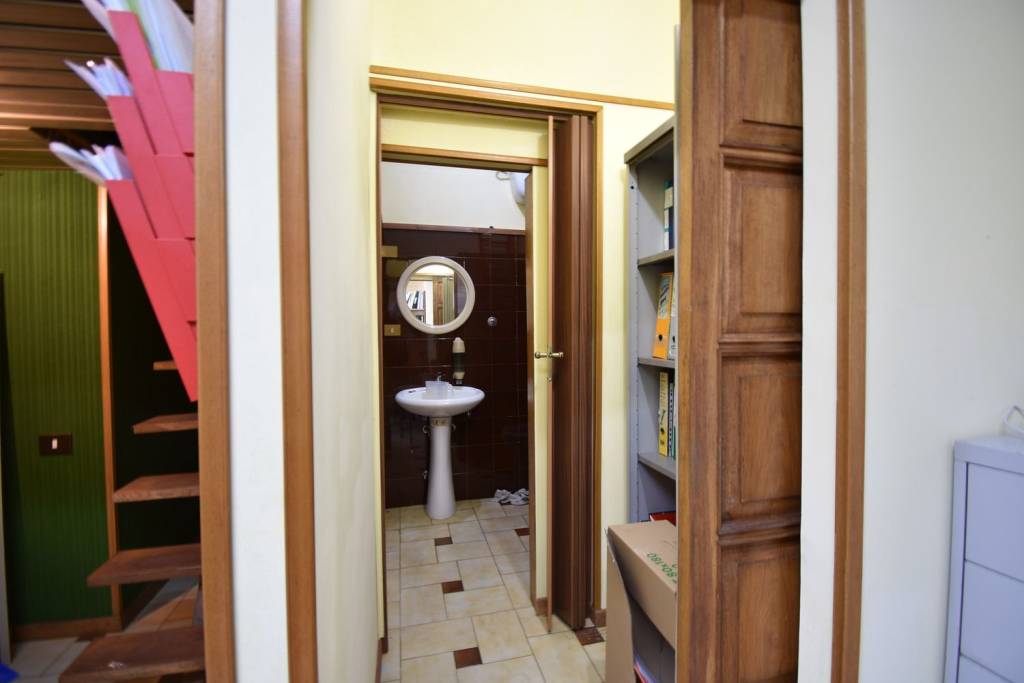 locale commerciale in vendita ad Iglesias