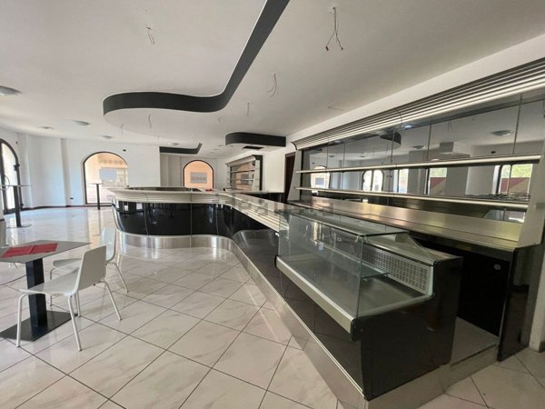 locale commerciale in vendita ad Iglesias