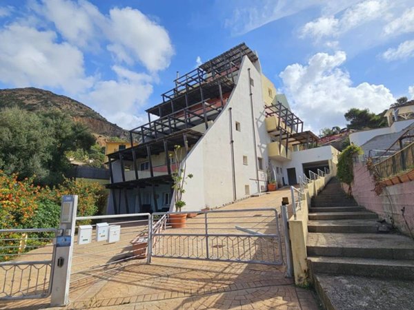 appartamento in vendita ad Iglesias in zona Nebida