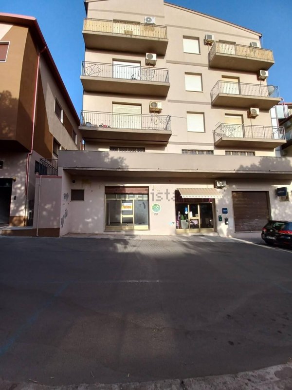 locale commerciale in vendita ad Iglesias