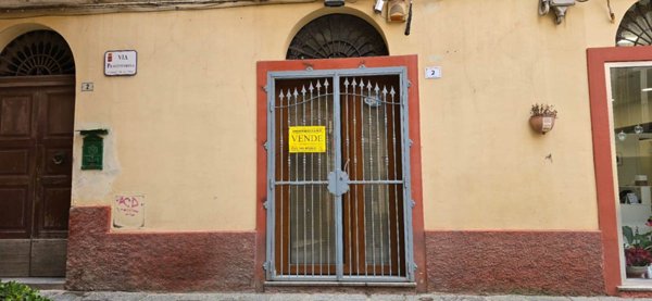 locale commerciale in vendita ad Iglesias