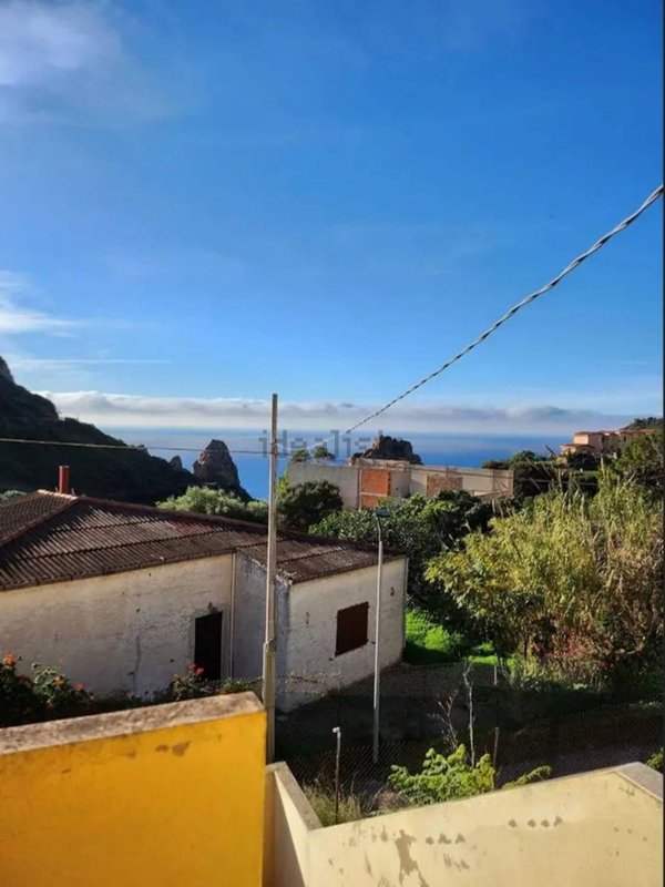 appartamento in vendita ad Iglesias in zona Nebida