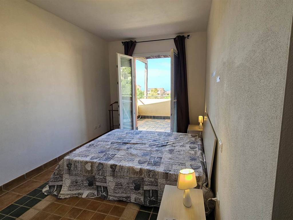 casa indipendente in vendita ad Iglesias in zona Nebida