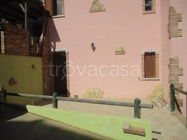 appartamento in vendita ad Iglesias in zona Nebida