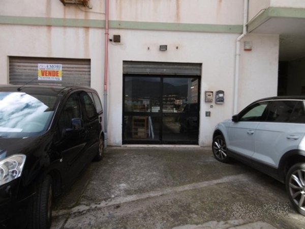 locale di sgombero in vendita ad Iglesias