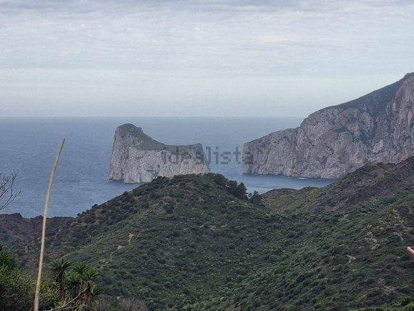casa indipendente in vendita ad Iglesias in zona Nebida