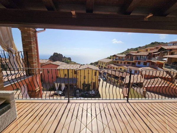casa indipendente in vendita ad Iglesias in zona Nebida