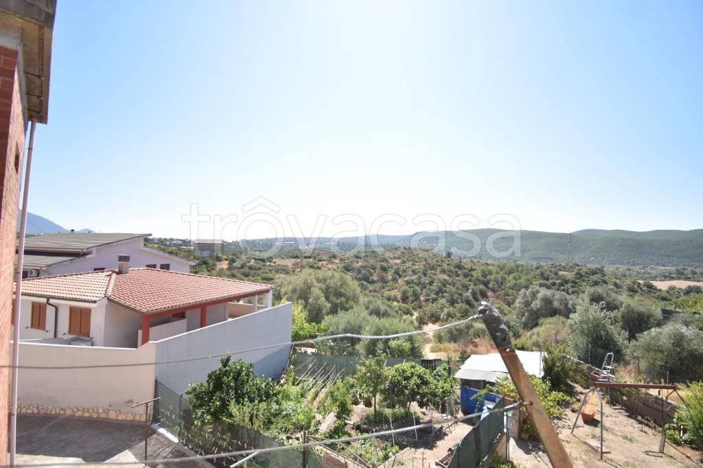 appartamento in vendita ad Iglesias in zona Monteponi