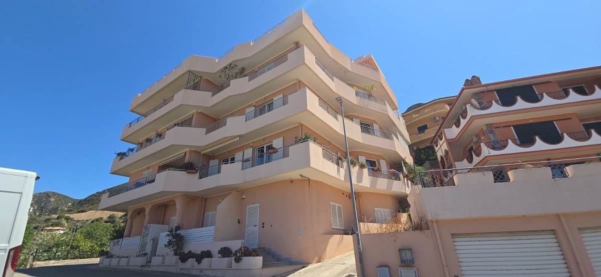 appartamento in vendita ad Iglesias in zona Nebida