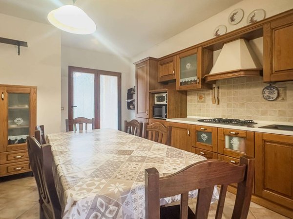 casa indipendente in vendita ad Iglesias in zona Bindua