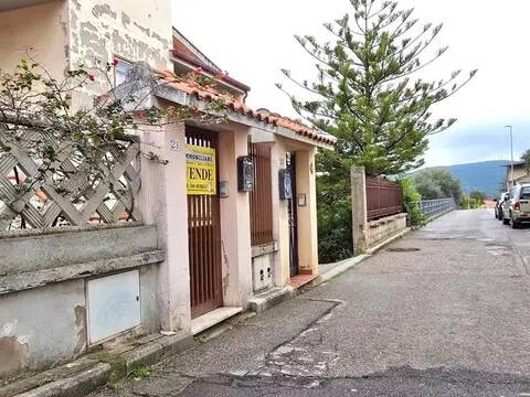 appartamento in vendita ad Iglesias in zona Monteponi