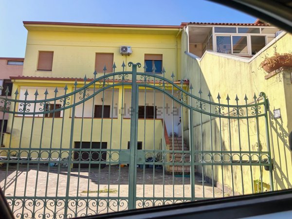 casa indipendente in vendita ad Iglesias in zona Monteponi