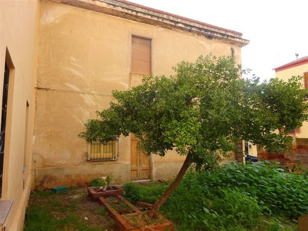 casa indipendente in vendita ad Iglesias in zona Monteponi