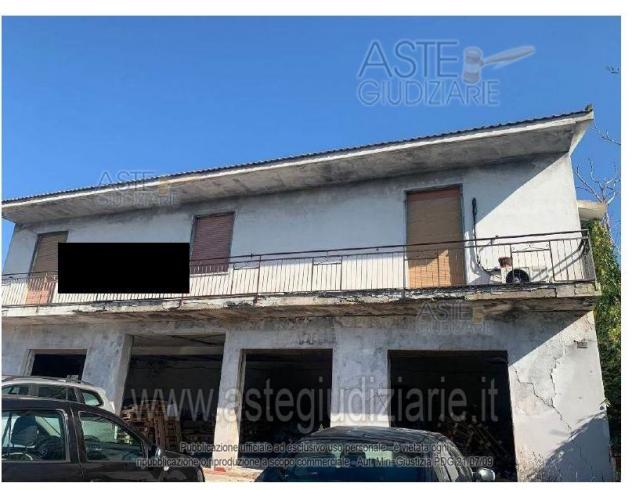 pentavano in vendita ad Isili