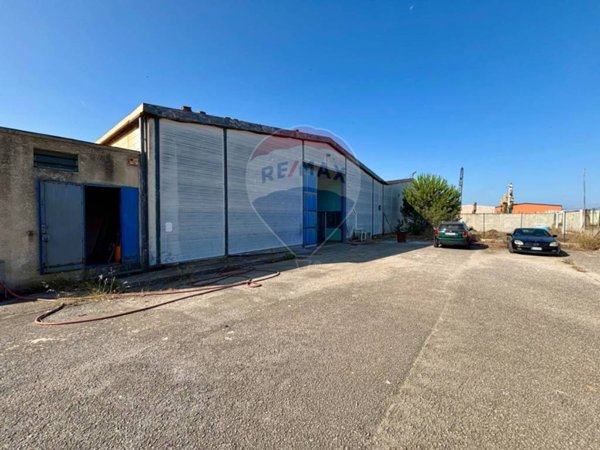 locale commerciale in vendita a Monastir