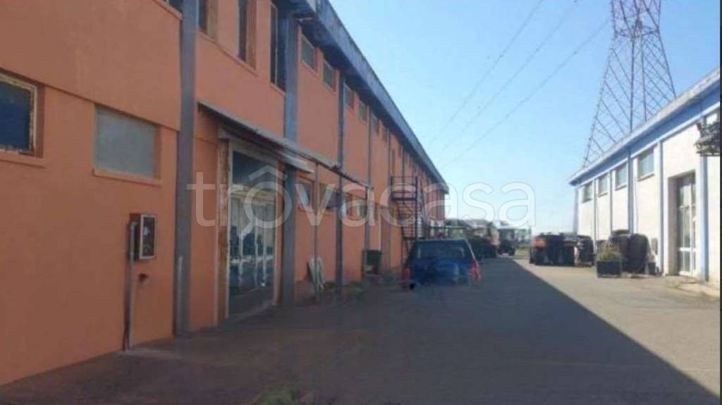 locale commerciale in vendita a Monastir