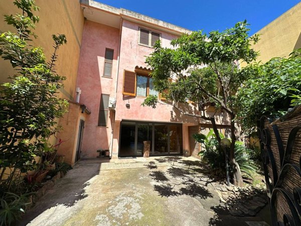 casa indipendente in vendita a Muravera