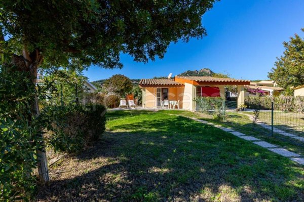 casa indipendente in vendita a Muravera in zona Costa Rei