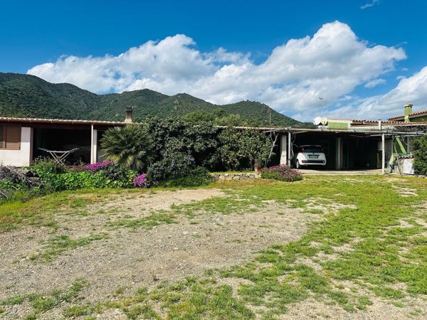 casa indipendente in vendita a Muravera