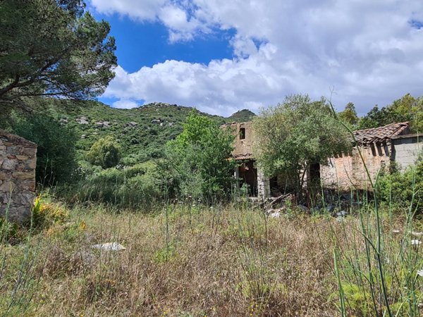 casa indipendente in vendita a Muravera in zona Feraxi