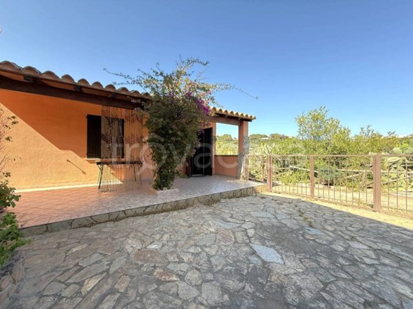 casa indipendente in vendita a Muravera in zona Costa Rei
