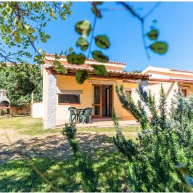 casa indipendente in vendita a Muravera in zona Feraxi