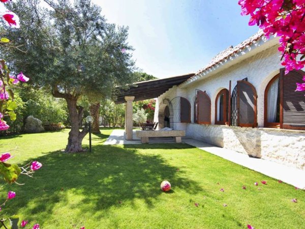 casa indipendente in vendita a Muravera in zona Costa Rei