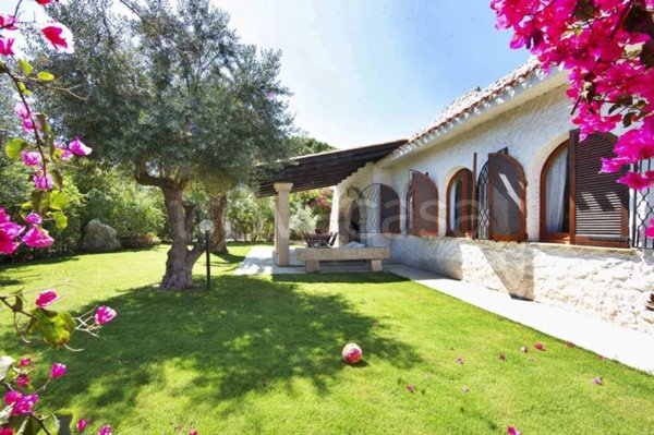 casa indipendente in vendita a Muravera in zona Costa Rei