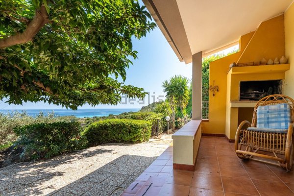 casa indipendente in vendita a Muravera in zona Costa Rei