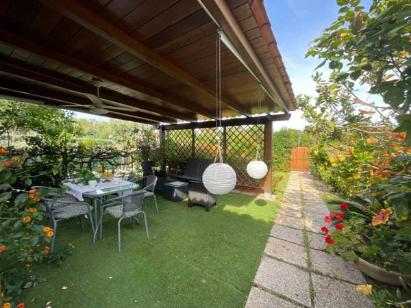 casa indipendente in vendita a Muravera