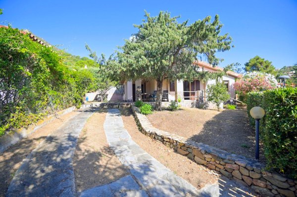 casa indipendente in vendita a Muravera in zona Costa Rei