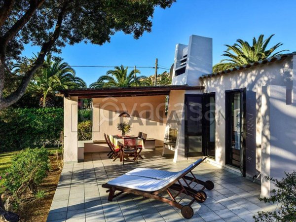 casa indipendente in vendita a Muravera in zona Costa Rei