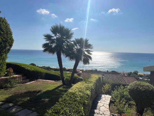 casa indipendente in vendita a Muravera in zona Costa Rei