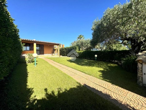 casa indipendente in vendita a Muravera in zona Costa Rei