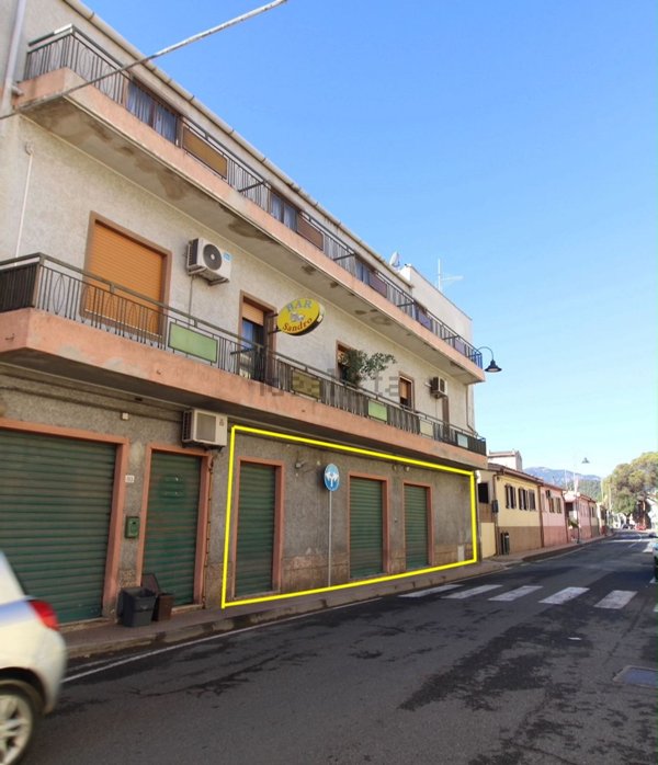 locale commerciale in vendita a Muravera